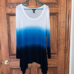 XL blue & white ombré long sleeve tunic.